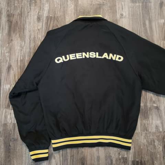 Mark clothes - Picture 2 of 2